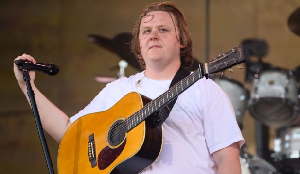 Glastonbury 2023: Crowd Helps Lewis Capaldi Get Through with His Song Amid Tourette's Attack