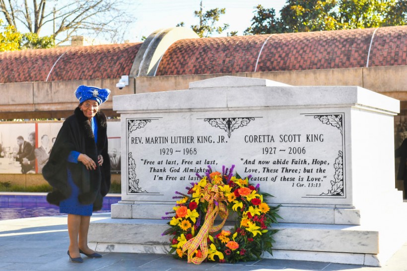 Christine King Farris, Last Living Sibling of MLK, Dies at 95