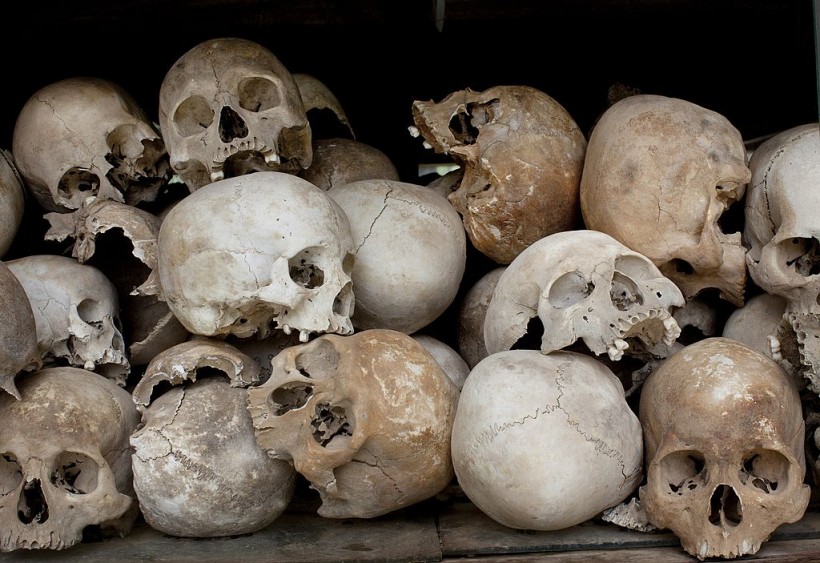 FBI: Bone Collector Sells Skulls on Facebook; Some of Them Belong to His Friends