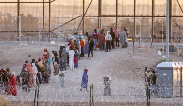 Texas-Mexico Border: DOJ To Investigate Alleged Mistreatment of Migrants