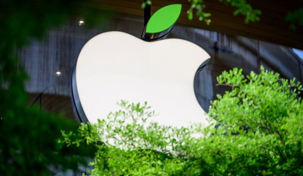 Apple Faces $1 Billion Class Action Lawsuit Over Alleged Exorbitant Transaction Fees