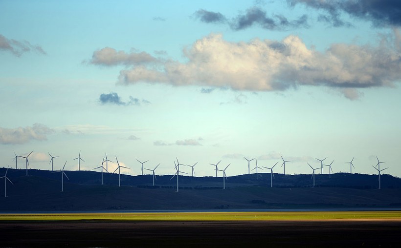 Australia Says Abundant Renewables Allow It to Avoid Adopting Nuclear Energy