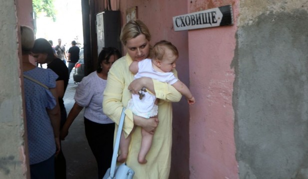 Data Analysts Say Russia's Invasion Decreased Ukraine's Birth Rate by 28%