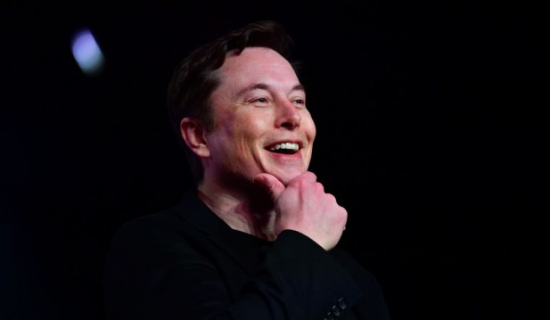 Elon Musk Tesla Model Y 