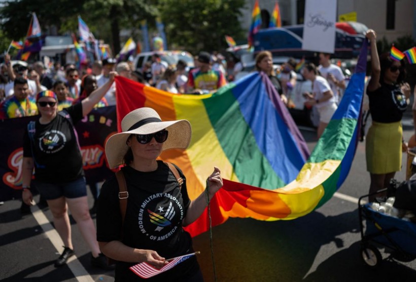 Lgbtq Veterans Sue Defense Department Over Dismissal From Us Military Hngn Headlines