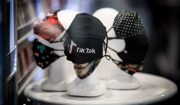 Shopping on TikTok the Smart Way: Tips On How to Avoid Scammy Sellers