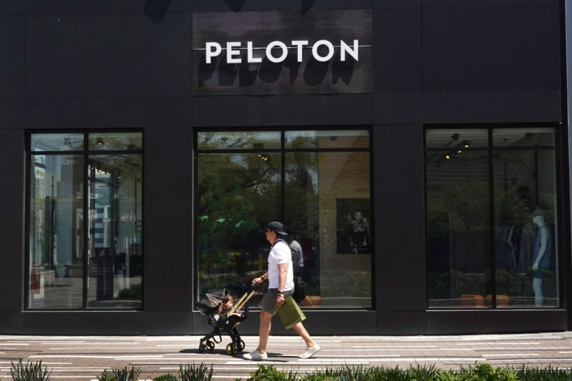 Indoor Cycling Hardware Firm Peloton's Shares Plummet 23% Due to Product Recall, Sales Slowdown