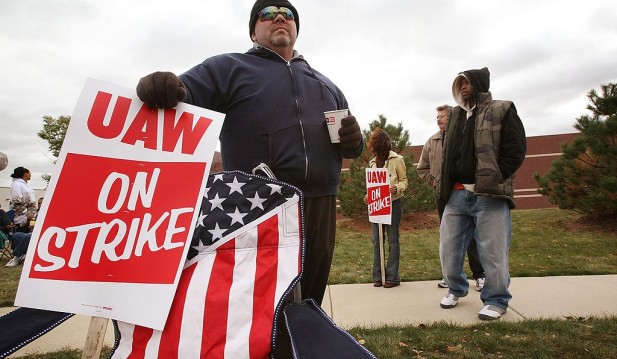 UAW Strike: Ford, GM, Stellantis Workers Near Major Protests as 97% Voted in Favor of Strikes 
