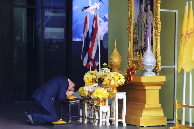 Thailand's King Vajiralongkorn Reduces Ex-PM Thaksin's Jail Time to 1 Year