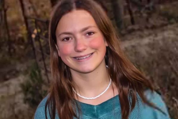 Runaway KS Girl, 14, Shoots Herself Dead After Years of Bullying, Abuse