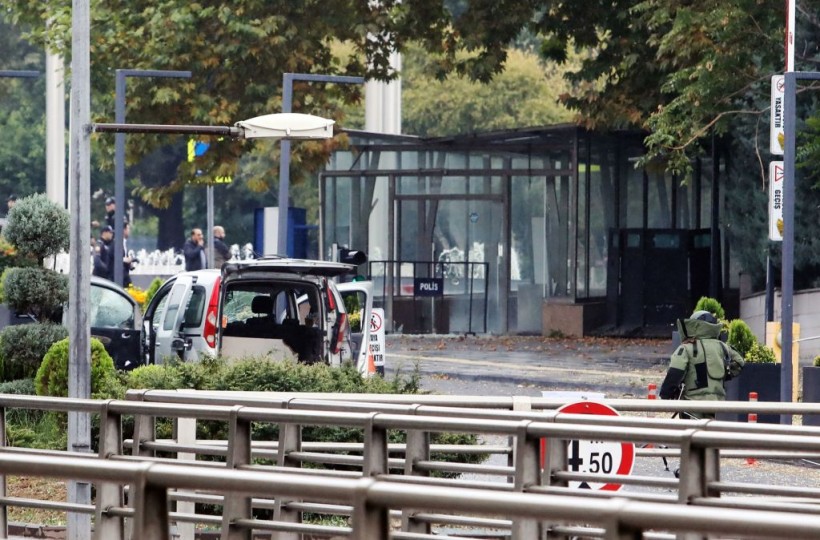 2 Suspects Dead After Suicide Bomb Detonates Near Turkish Government Building in Ankara