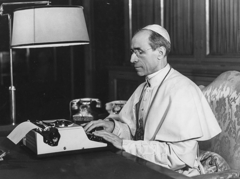 Vatican Reveals New Pius XII Documents Addressing 