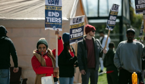 Striking UAW Members Hold Rally At Chicago Union Hall