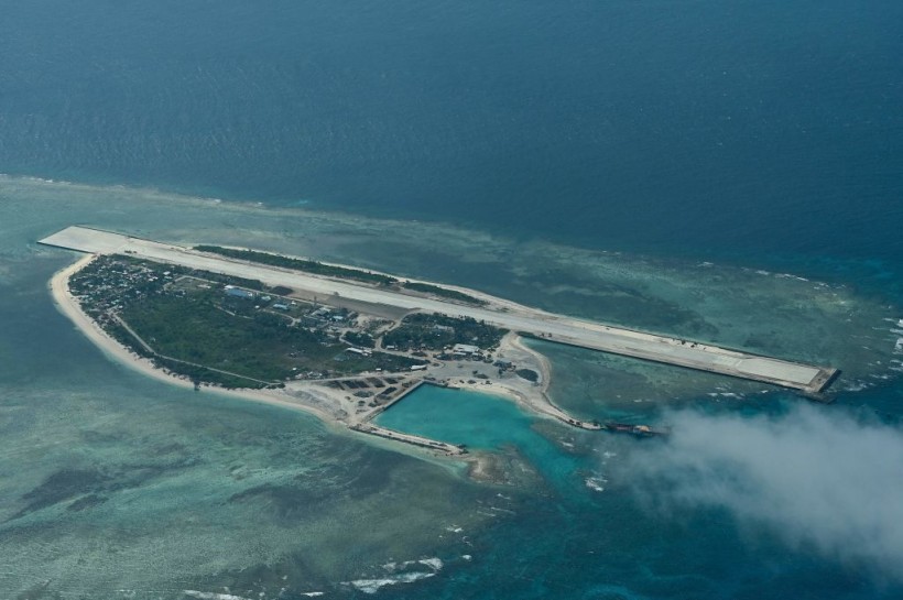 Philippines to China: Stop 'Dangerous,' 'Offensive' Actions in South China Sea