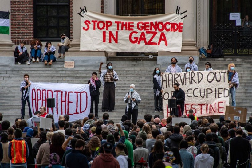 ‘Stunned and Sickened’: Wexner Foundation Pulls Out of Harvard After University’s Response to Israel-Hamas War