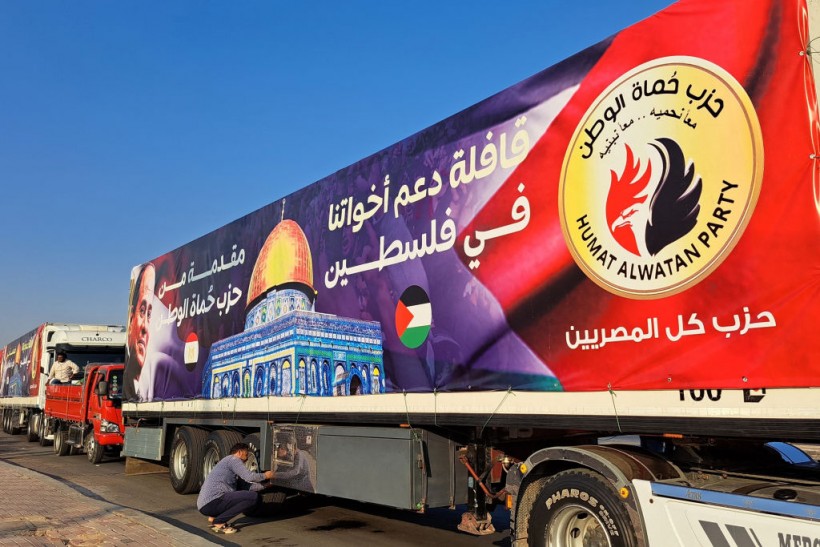 Israel Allows Egypt to Deliver Humanitarian Goods into Gaza