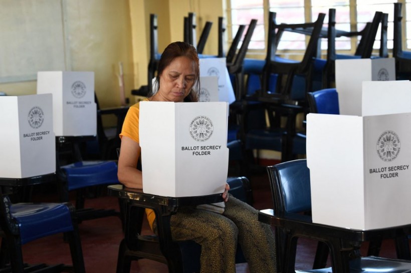 Philippines Holds Local Community Elections