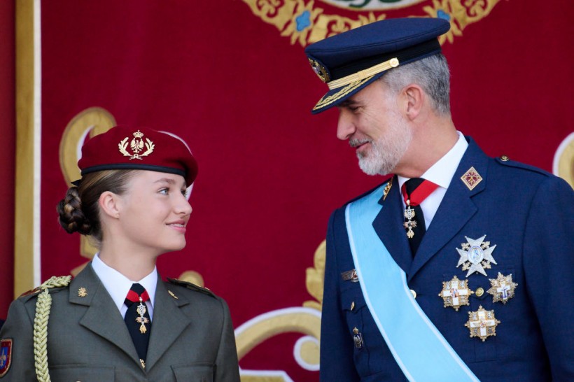 Spain’s Princess Leonor Turns 18, Swears Oath to Spanish Constitution