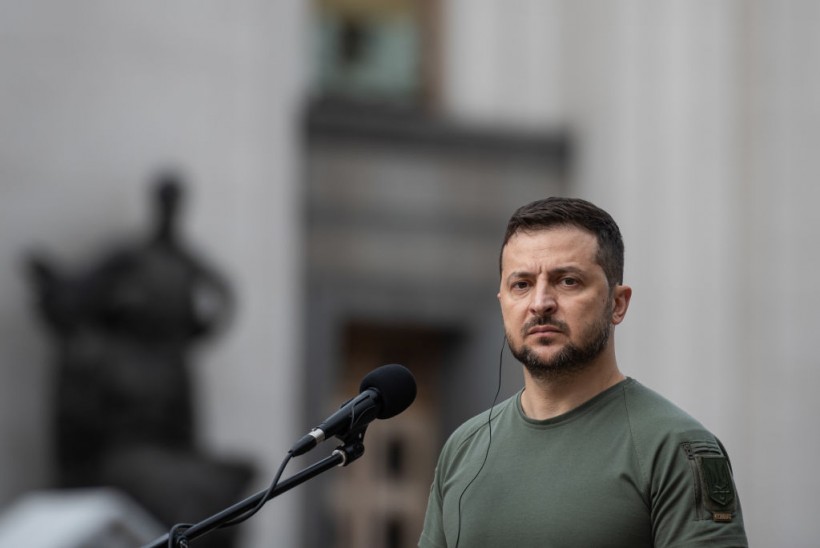 Ukraine's Soldier Shortage Somehow Make Western-Donated Weapons Useless; Zelenskyy Discusses Manpower Issue