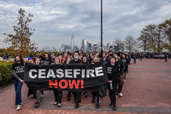 Jewish Voice of Peace Activists Occupy The Statue Of Liberty Calling For Ceasefire In Gaza