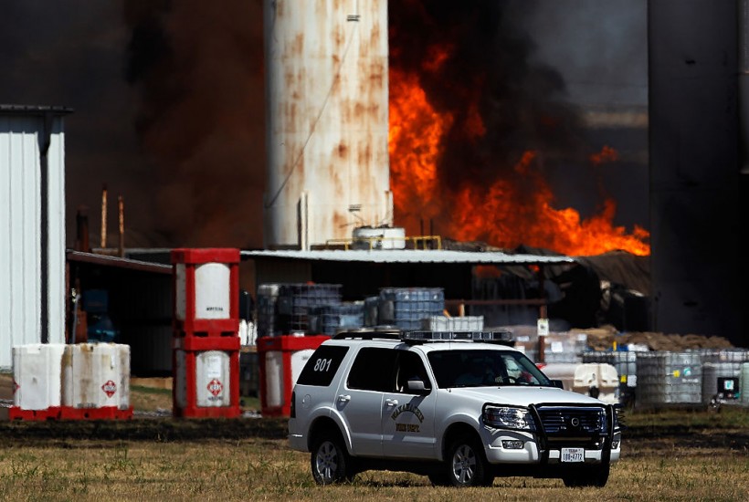Texas Chemical Explosion Now Investigated by Officials; Shelter-in-Place Order Issued to Communities