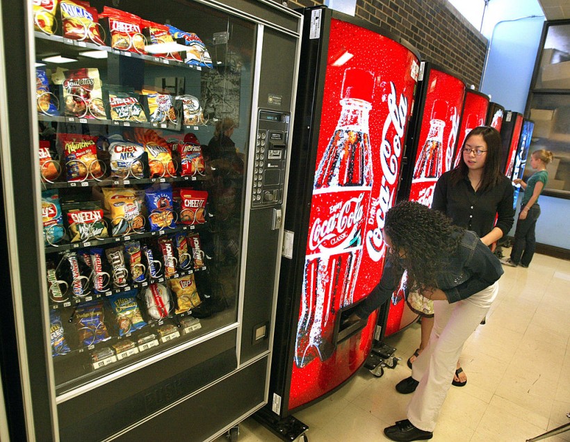 California: New Anti-Theft Vending Machine Introduced—Simple, Yet Effective Solution for Shoplifting