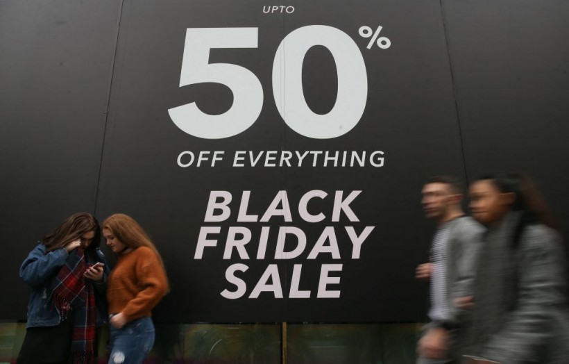 How To Avoid Black Friday Christmas Scams: UK Finance Shares Tips to Parents