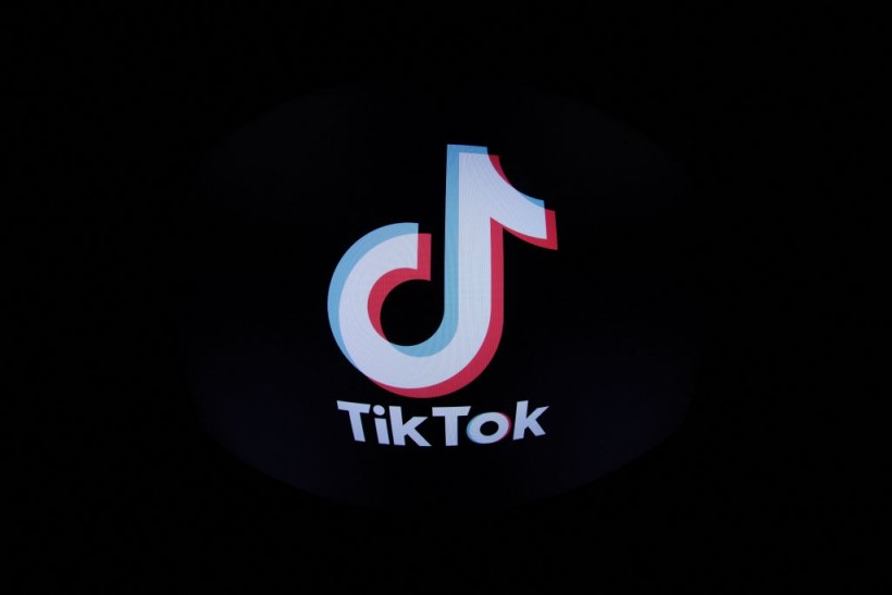 [VIRAL] Nightmare Dating Video Trends on TikTok After Girl Brings Parents on First Date