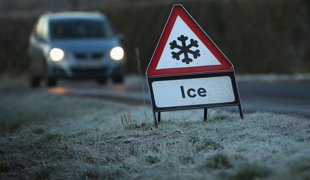[ALERT] UKHSA Issues Amber Cold Weather Warning in Northern England; Here's What UK Residents Need to Know