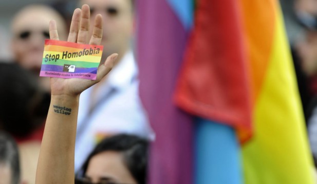 SPAIN-RUSSIA-GAY-PROTEST