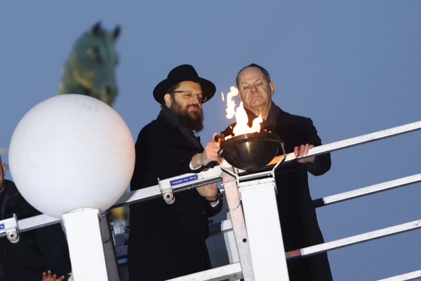 Germany's Scholz Begins Hanukkah with Calls for Solidarity with Jews