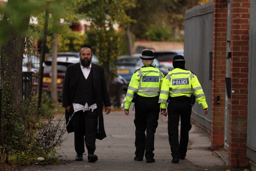 Jewish Woman Assaulted, Robbed as UK Police Investigate Incident as Potential Hate Crime