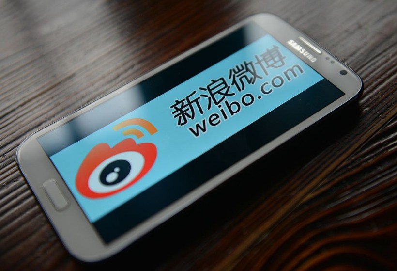 Weibo Bloggers Now Urged to Avoid Badmouthing China's Economy; Will Non-Compliant Users Get Banned?