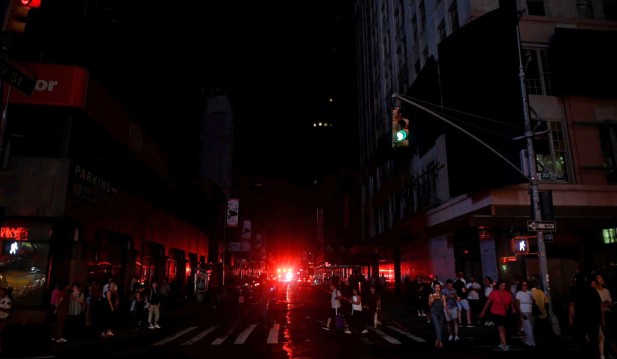 What Caused NYC Power Outage? New Yorkers Share Experience During Brief Darkness