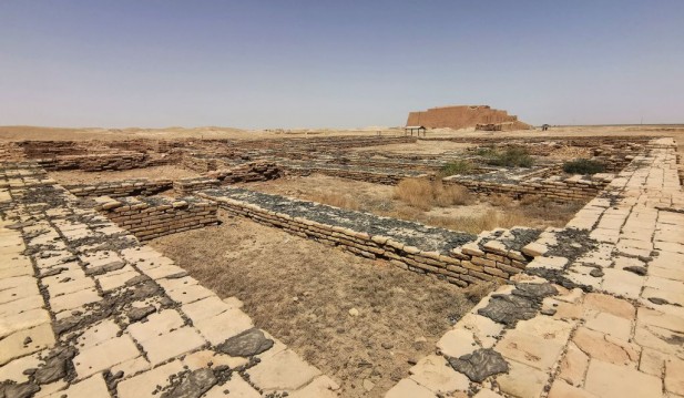 Ancient Mesopotamian Bricks Provide Insights to Earth's Mysterious Magnetic 'Anomaly'