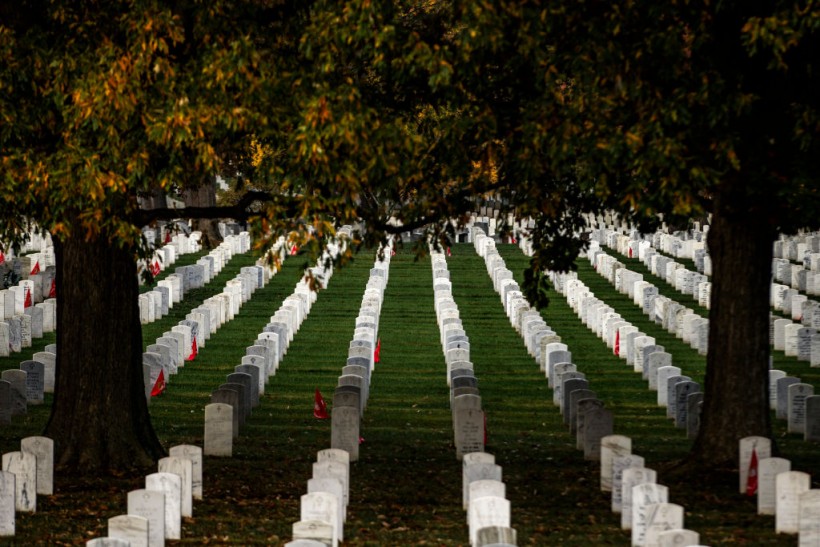 Judge Orders To Keep Confederate Memorial at Arlington Cemetery