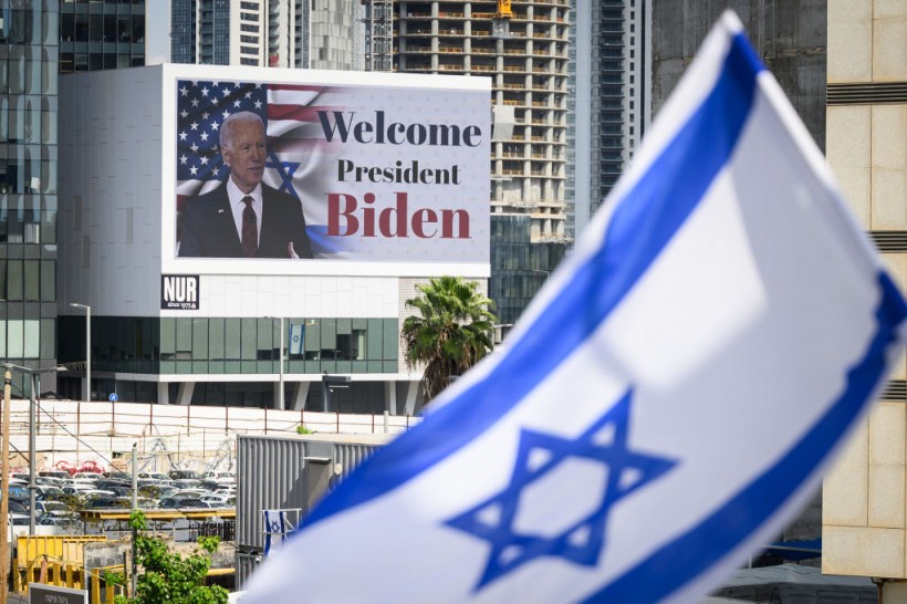 [POLL] Joe Biden's Israel-Hamas War Handling Disapproved by Over 70% of Young American Voters—Will They Vote Trump Instead?