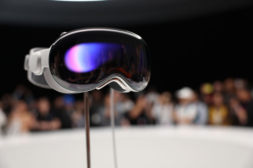 Apple Planning Vision Pro Launch in February, Ramps Up Virtual Reality Headset Production