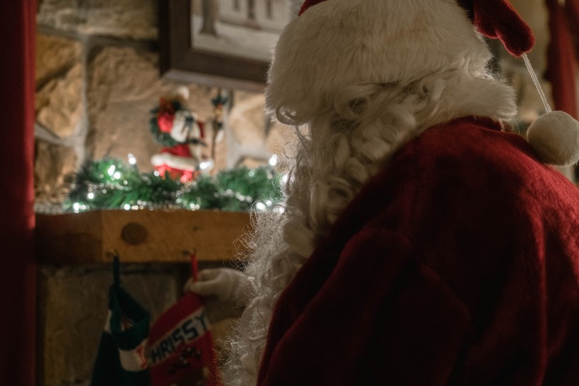 Arkansas Man Continues Being Black Santa Despite Racism—Here's Kennedy Chris' Story