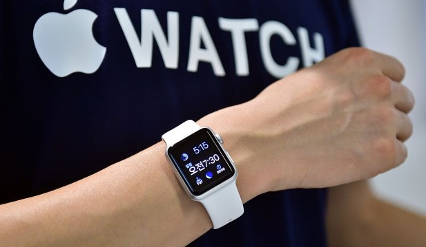 Apple Watch US Ban Update: iPhone Maker Scores Victory as Appeals Court Temporarily Lifts Import Restriction