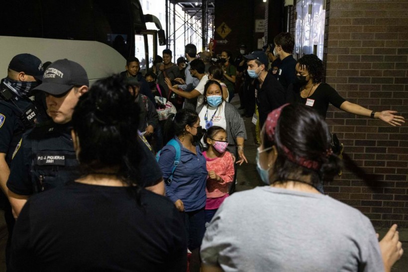 NYC: 2,000 Migrants Sheltered in School Leave Students No Choice But To Study Remotely; Parents Share Disappointments