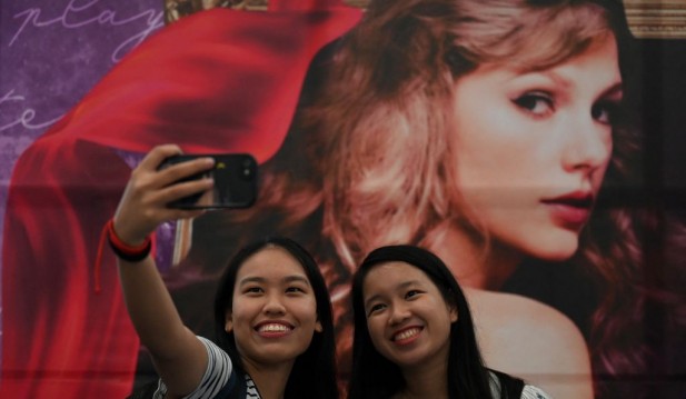 Taylor Swift Elective Class To Be Offered by UP Diliman; Here's What Filipino Scholars Should Expect