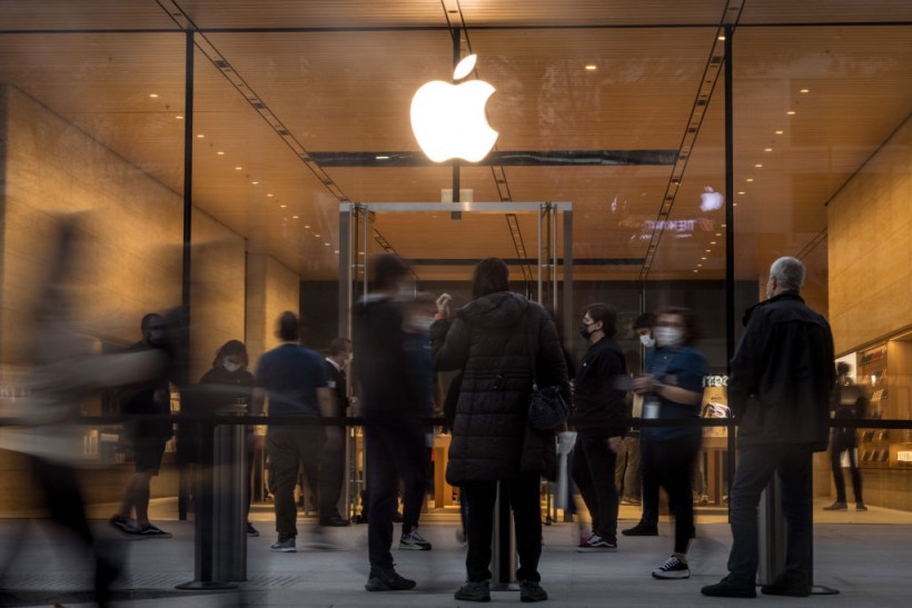 Apple Opens Third Retail Store In Istanbul