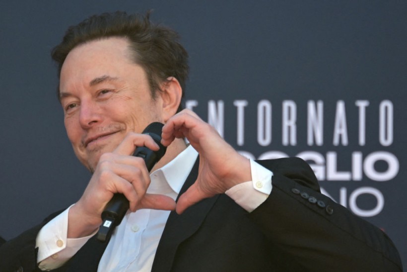 Elon Musk Posts Inappropriate Image Praising Argentine President During Davos Speech
