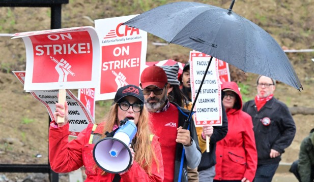 Massive Teachers' Strike: California State University Faculty Walk Out in Planned 5-Day Protest