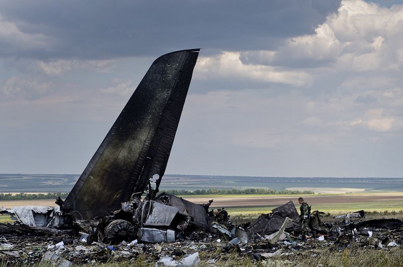 Russian Military Plane Carrying Ukrainian POWs Crashes; Kremlin Officials Say It Landed Near Border With Ukraine
