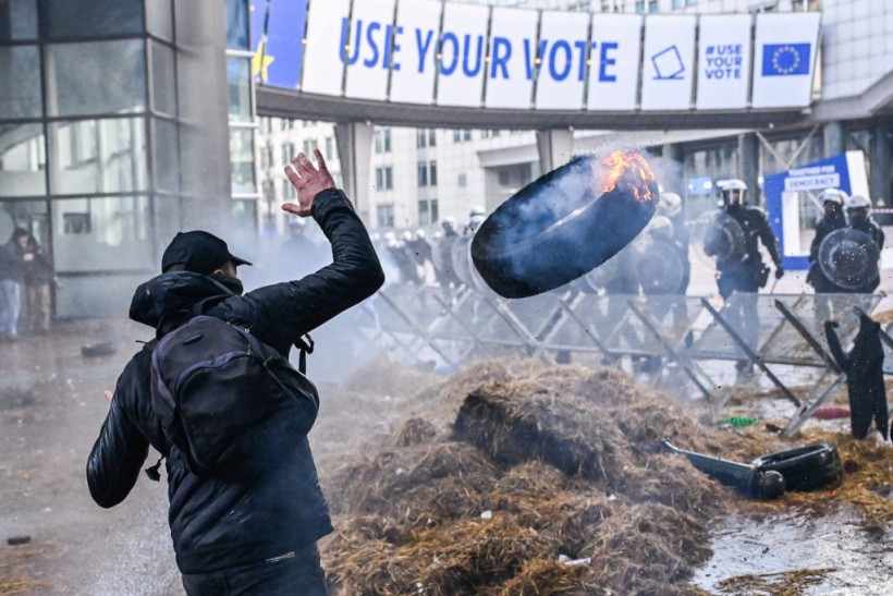 Angry Farmers Storm Brussels to Protest EU Summit