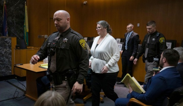 Jennifer Crumbley Trial: Jury Reaches No Verdict After 1st Day of Deliberations Over Michigan School Shooter's Mother