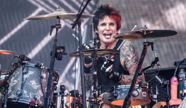 Woman Accusing Motley Crue Drummer Tommy Lee of Sexual Assault Drops Lawsuit