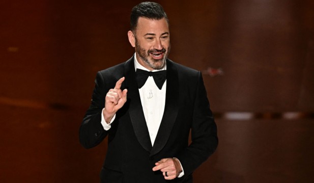 Trump Hits Jimmy Kimmel for Reading His Critic at Oscars: 'He's Dumber Than I Thought'